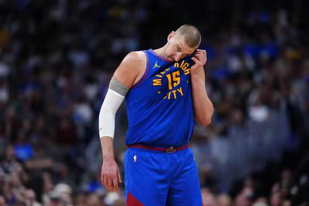 NBA新季不争冠即拆队，说的就是这几支球队！
休赛期，交易补强，不计代价，一心争