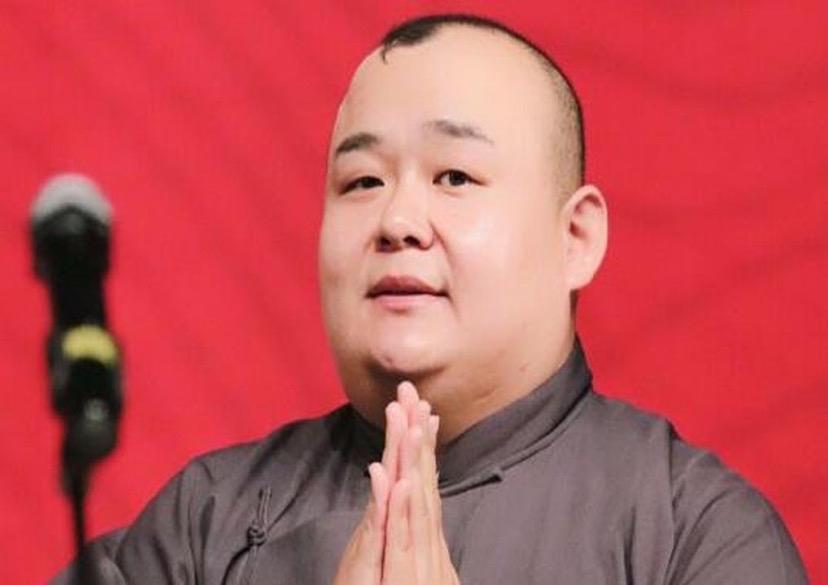 【杨鹤通被撤销职务，背后隐藏着什么？】
下午，德云社突然发布一则重磅消息，撤销杨