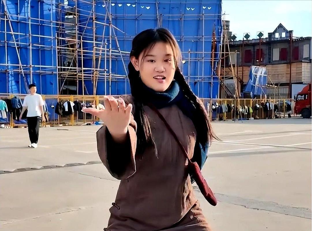 张家齐虽然退出国家队一线，但她目前每年仍可拿到25万至30万元薪资！2025年1