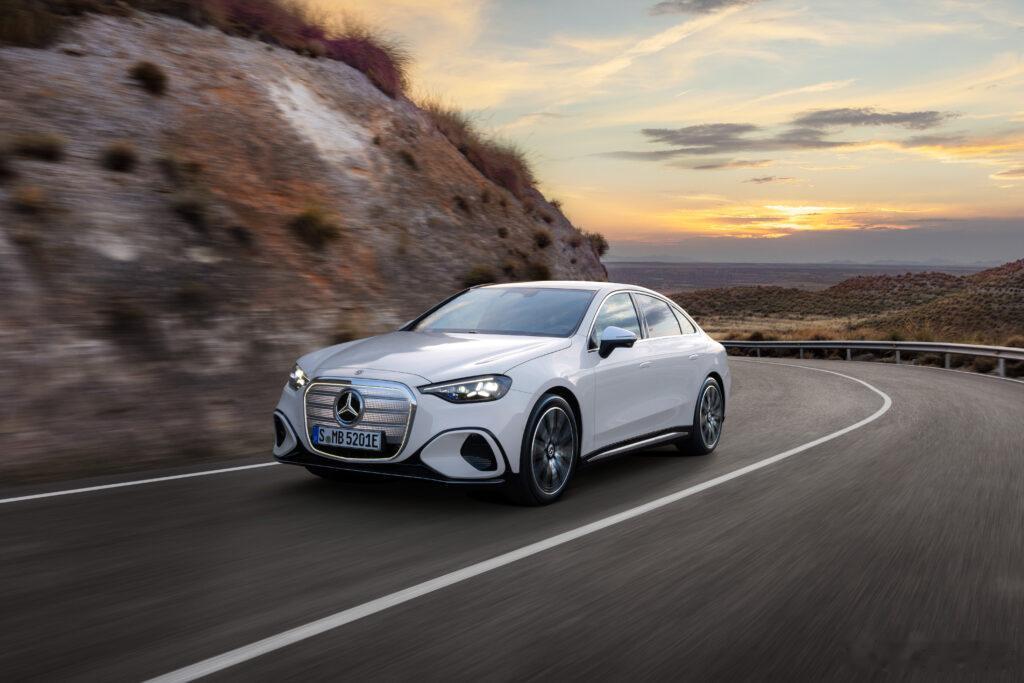 奔驰全新C级  MB.EA平台，一句话总结：轿车版的GLC奔驰号外