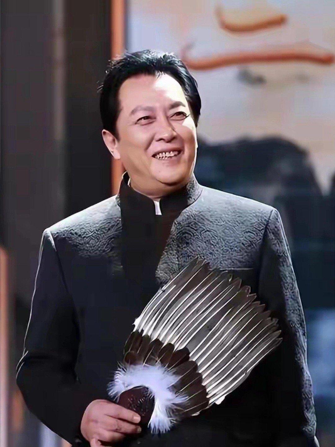 唐国强说李诚儒老得罪人主咖和Ta的朋友们 唐国强这段采访太敢说了！被问内娱活人是