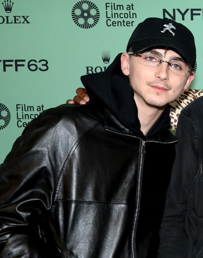 甜茶 Timothée Chalamet（提摩西·夏勒梅）最新活动造型曝光，颜值