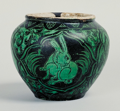 日本静冈MOA美术馆藏北宋磁州窑的绿釉兔纹大罐 ​​​