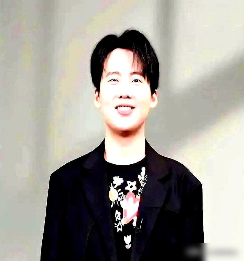 于谦把半辈子都献给了德云社？可郭德纲却直言，他媳妇白慧明对德云社的贡献，远超一半