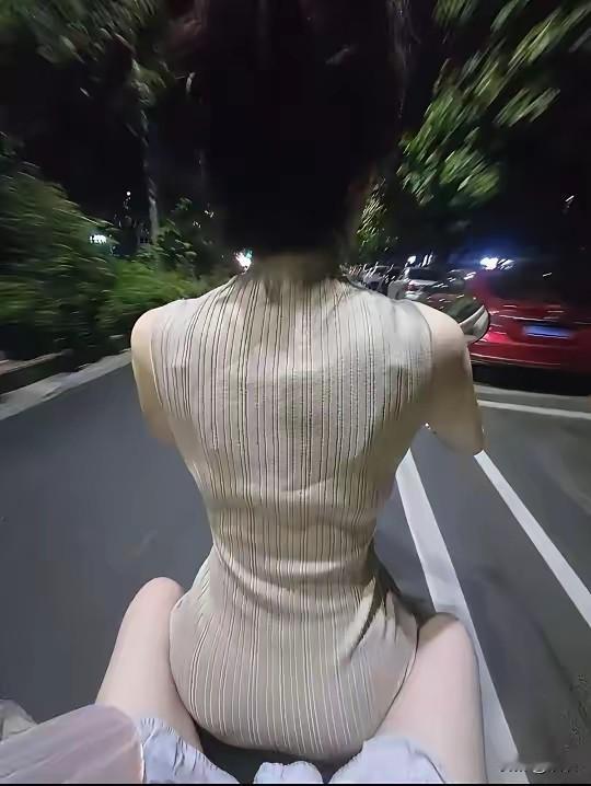 唉，国庆还上班，有没有一起的？谁是最美旗袍代言人 职场女性怎么穿更美?