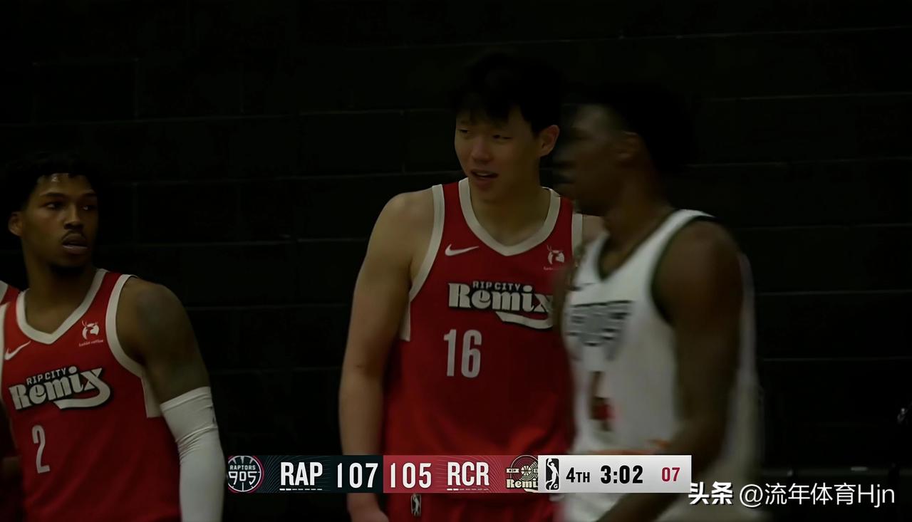 不枉费起大早看杨瀚森的比赛。

这位20岁少年正在不断变好，尽管他的成长速度并没