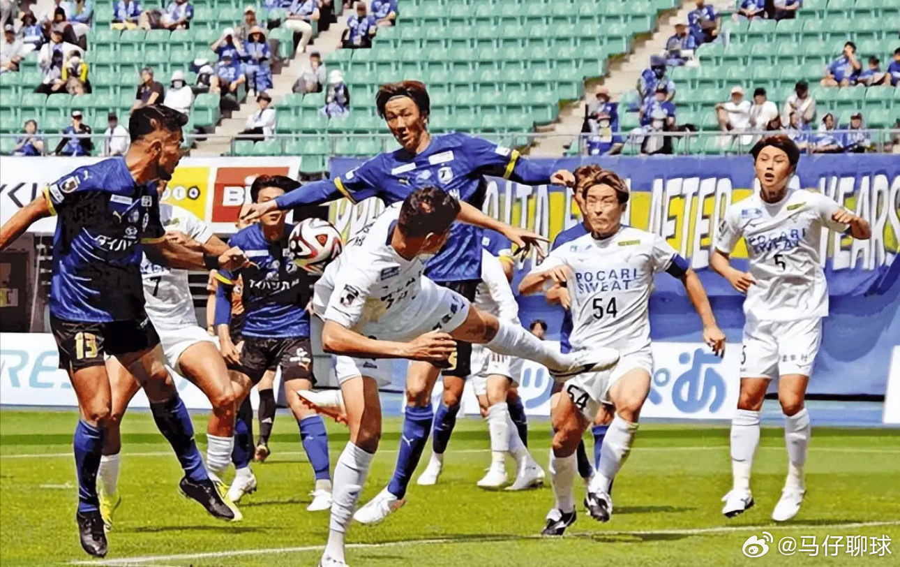 001町田泽维亚vs川崎前锋推荐：胜比分：2-1,2-0解析：町田近期状态明显优