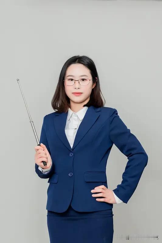教育反思录（955）
初中老师最难当
认同吗
如果
你要当老师
可以当幼儿园老师