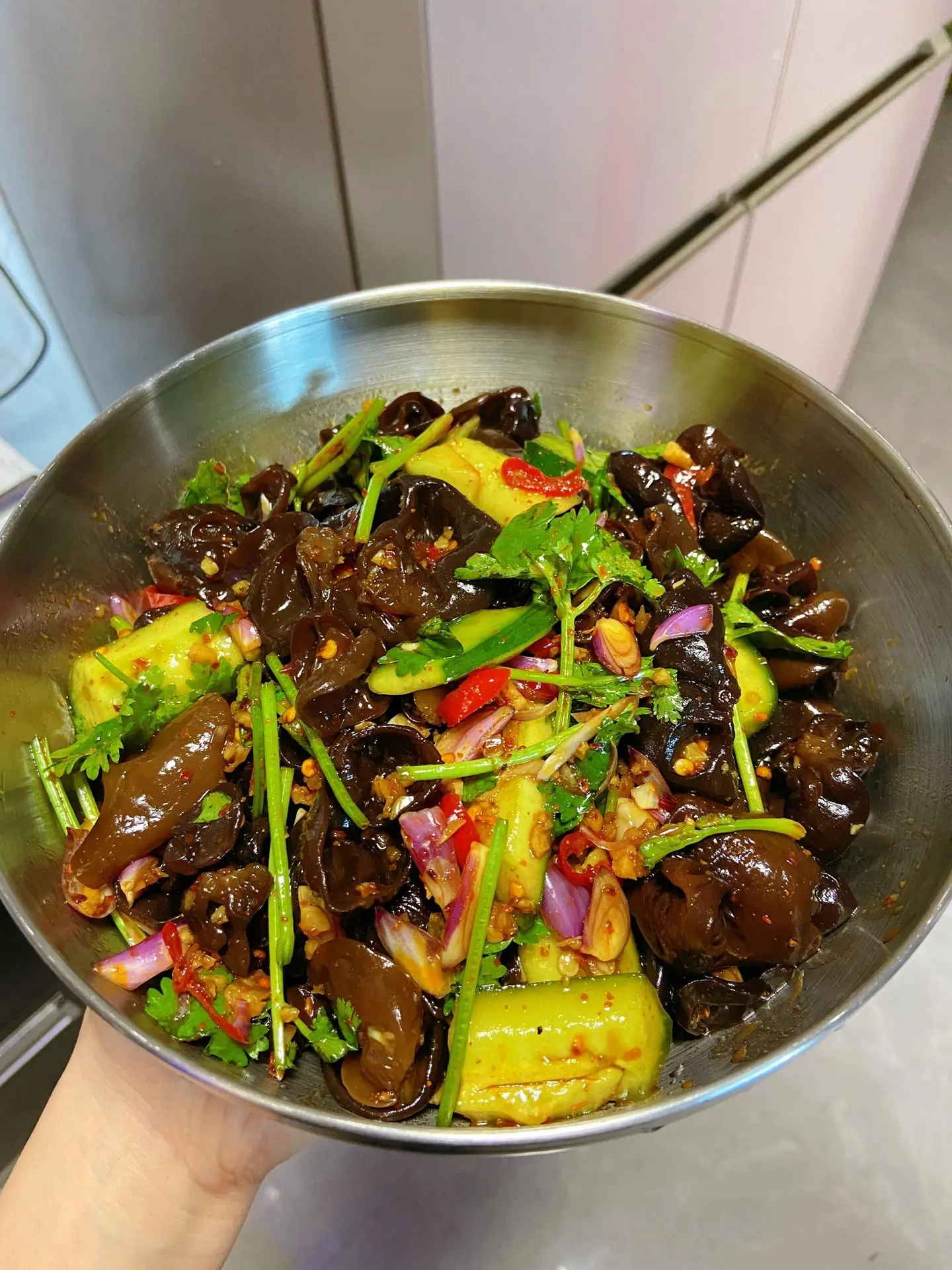 夏天怎么少得了凉拌菜呢。这个凉拌调料汁 （红油微辣版） 你们一定要花 ...