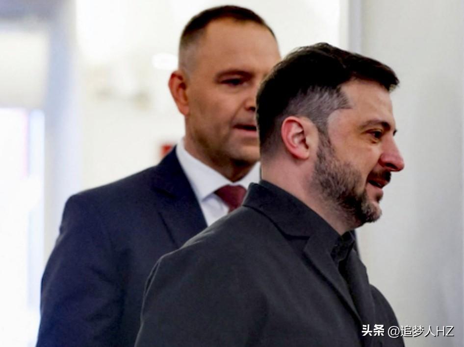 面和心不和！乌克兰与波兰闹成外交风波，两国矛盾升级，波兰总统纳夫罗茨基决定撤销授
