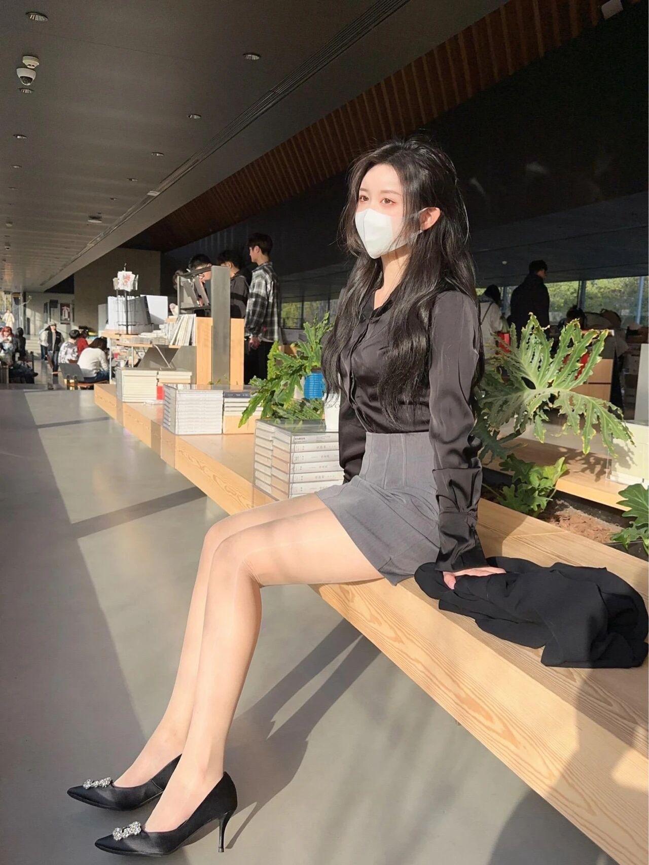 美腿玉足，肉丝大长腿