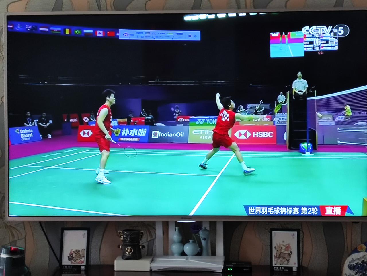 21：10、21：11,强势的圣坛组合拉开世锦赛卫冕的序幕。

        