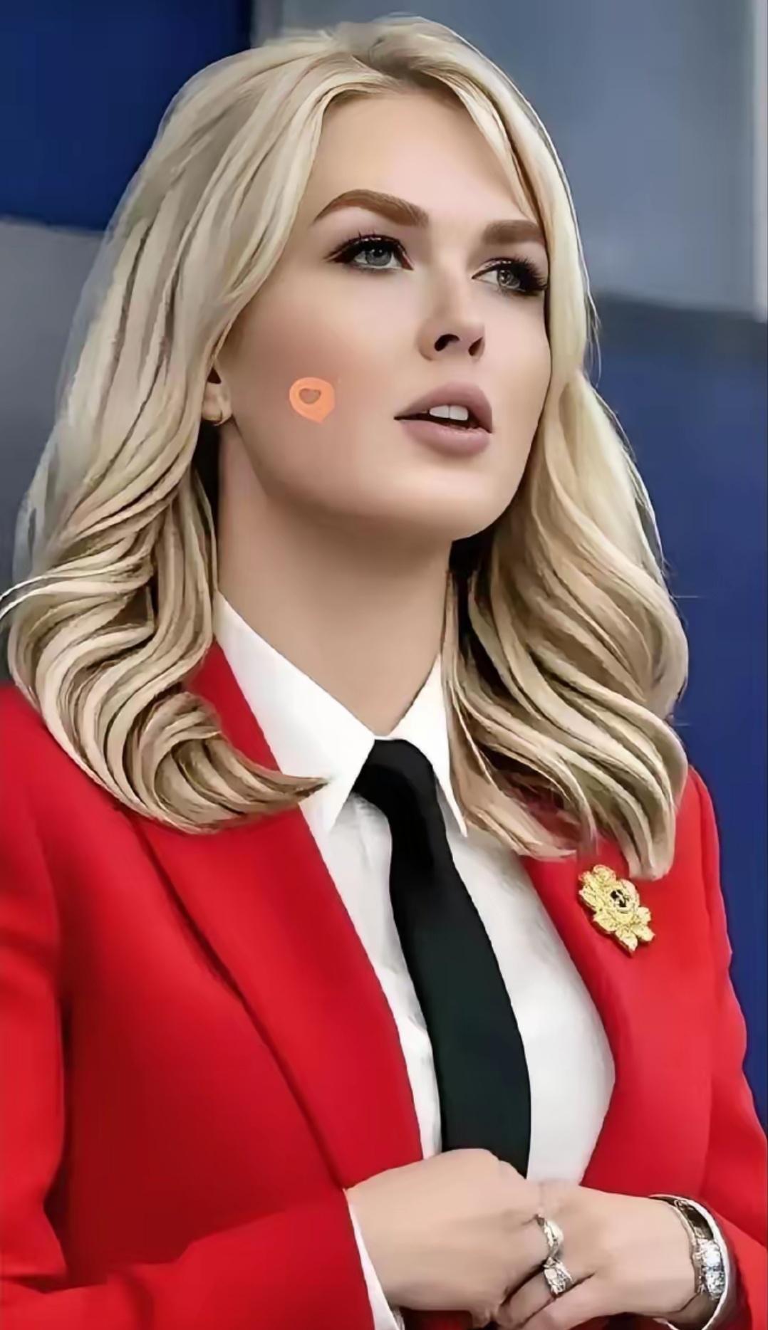 快讯！快讯！ 
美国白宫宣布了 ​​
2025年10月12日，美国联邦政府闹了个