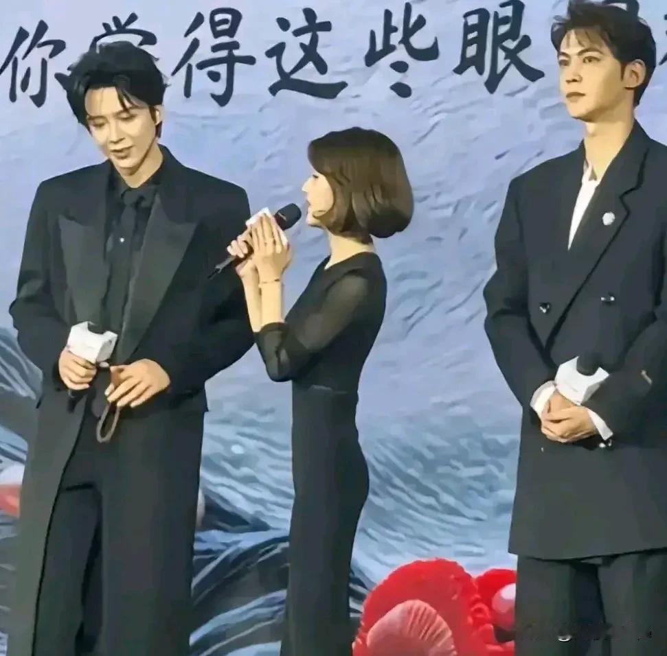 问男同胞一句话：你们喜欢赵露思这种体型的女孩吗？她的腰围都没有1尺6吧？说实话，