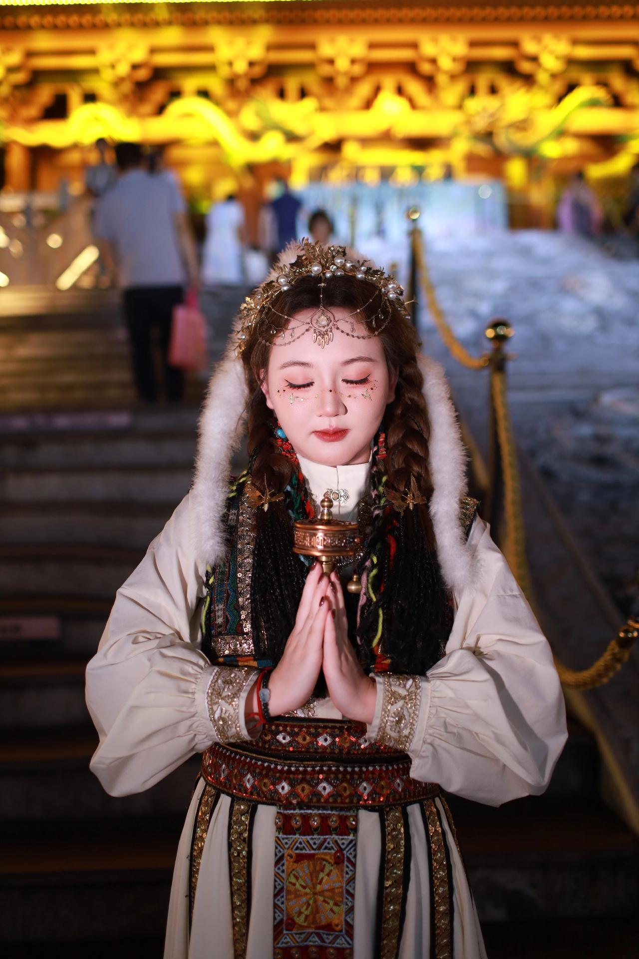 藏族装造 最美藏装 民族服饰 大爱藏装 藏服之约