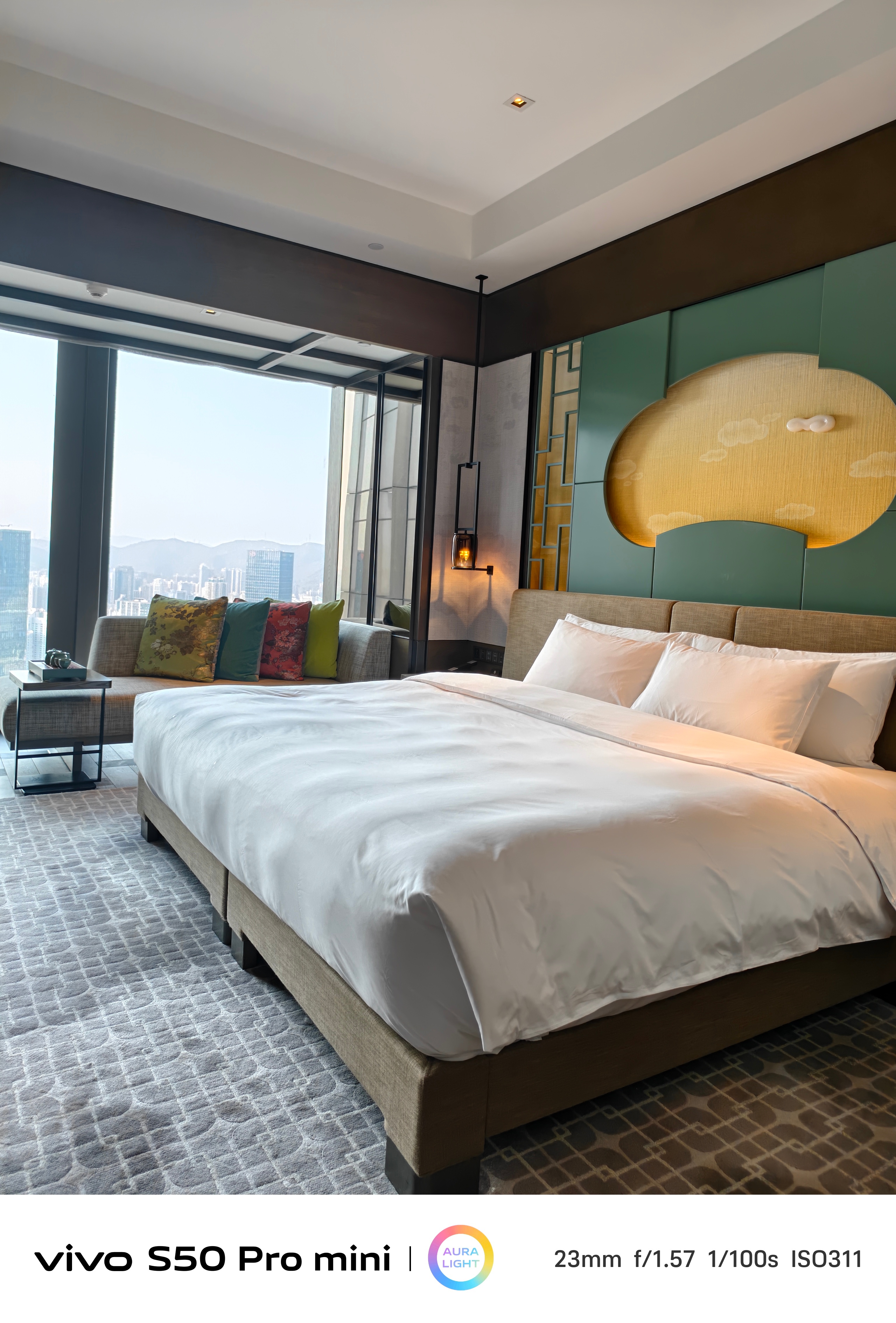 子弹兄终于入住酒店了。今晚六点半，vivo 2026媒体家宴见。准备先休息一个小