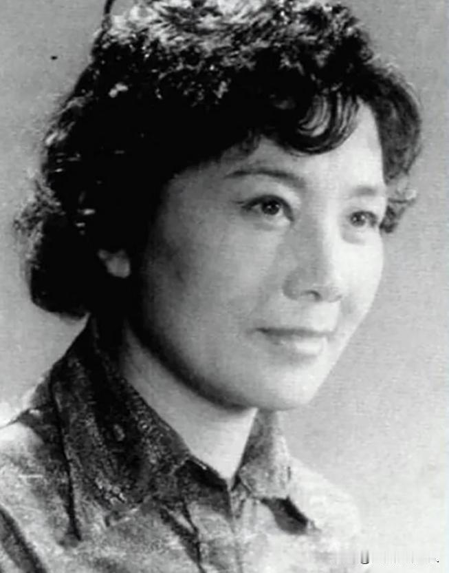 1949年，北平刚解放，韩复榘遗孀给新政府写信：“丈夫被枪决，能不能把东绒线胡同