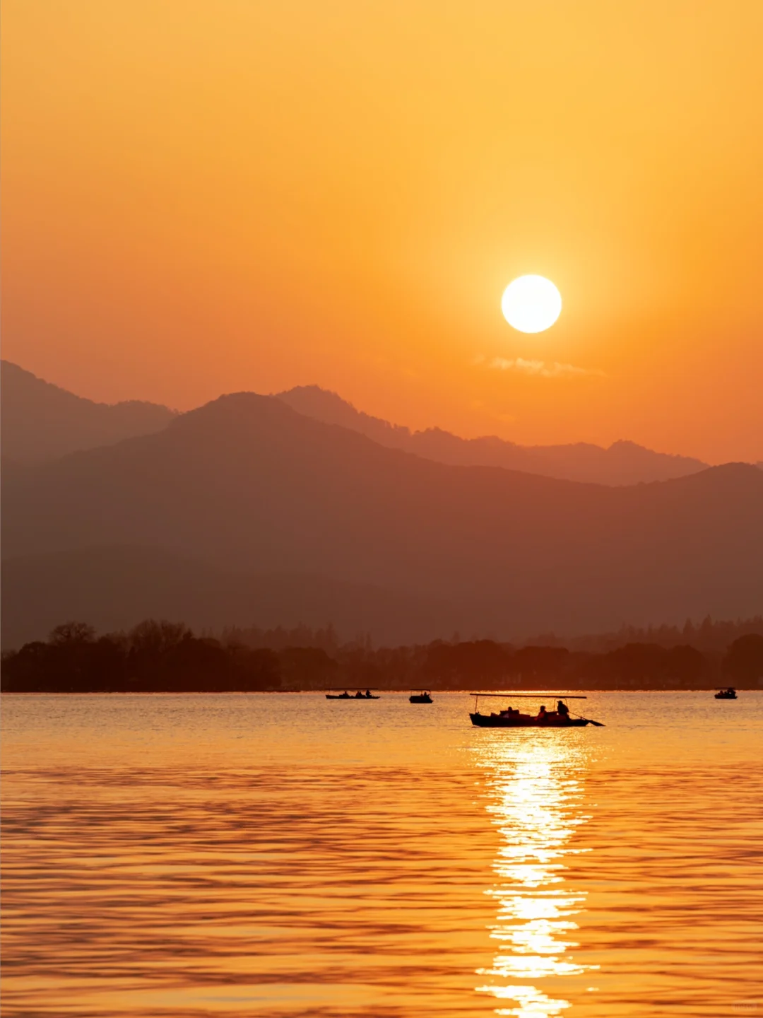 对西湖的喜爱，真的是刻在中国人基因里的！