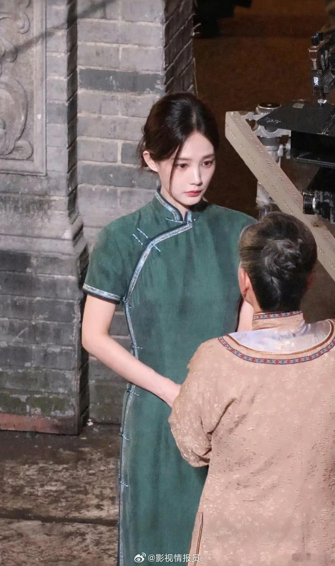 李一桐 长风起旗袍造型路透[期待] ​​​