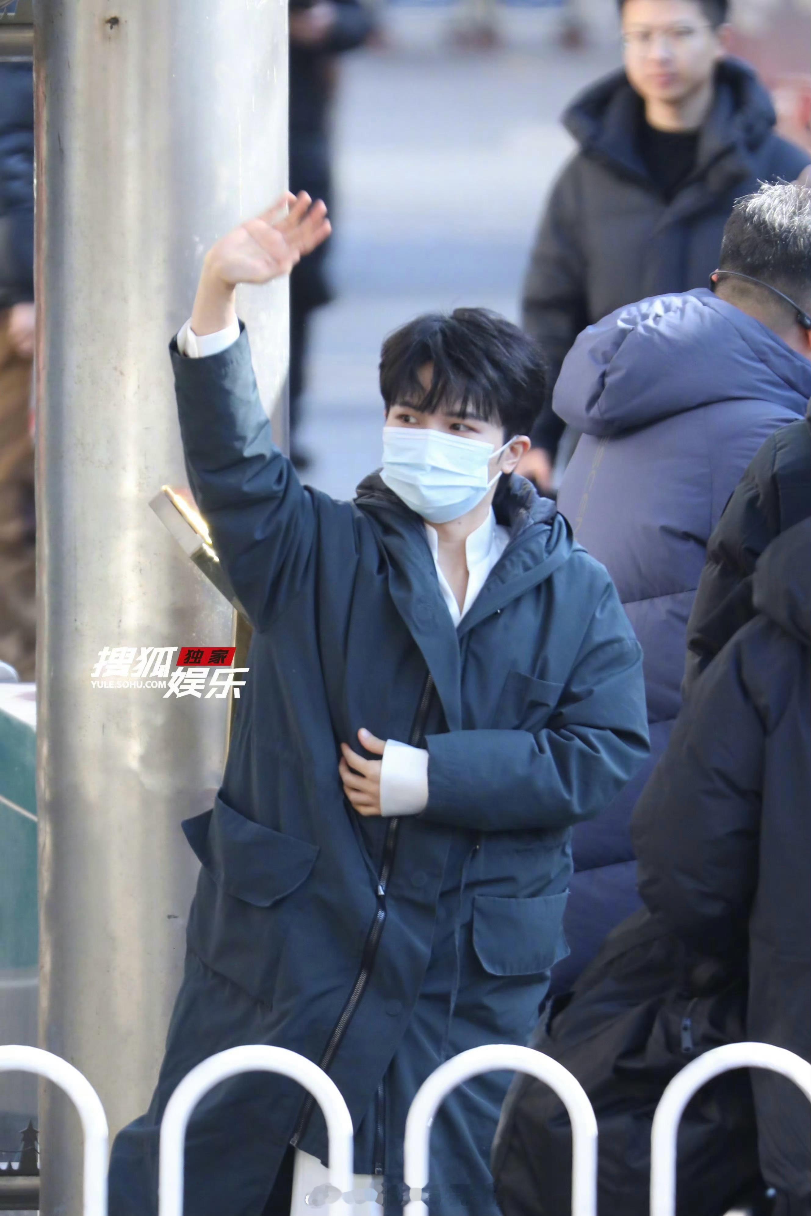 周深马年央视春晚三次联排，顺顺利利 