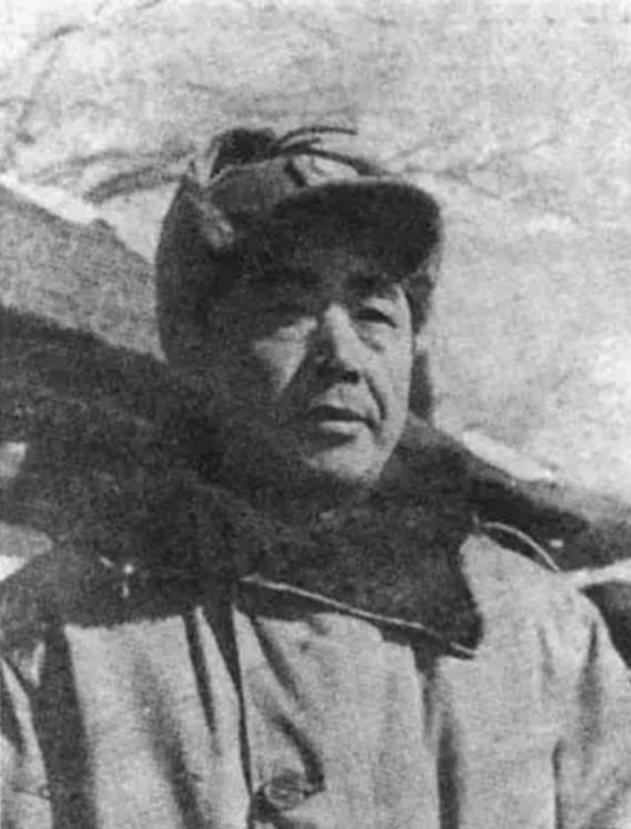 陈明仁起义后向中央提出特殊请求，毛主席同意将被俘敌六十二师全部官兵补充给他的部队