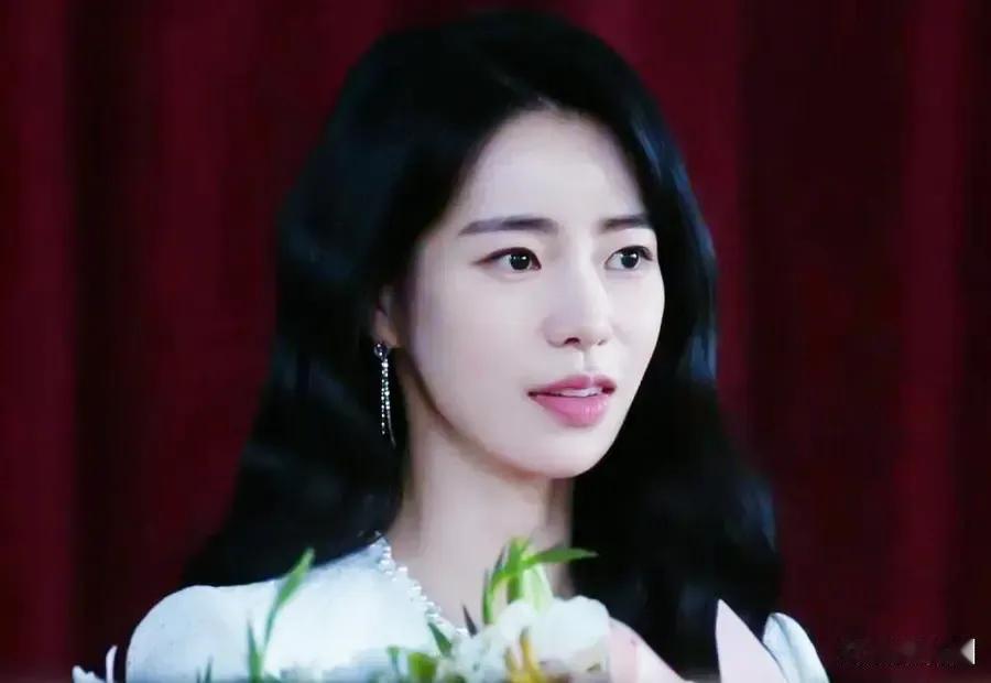 廉惠兰获百想最佳女配，实力演绎再获行业认可

在2025年第61届百想艺术大赏中
