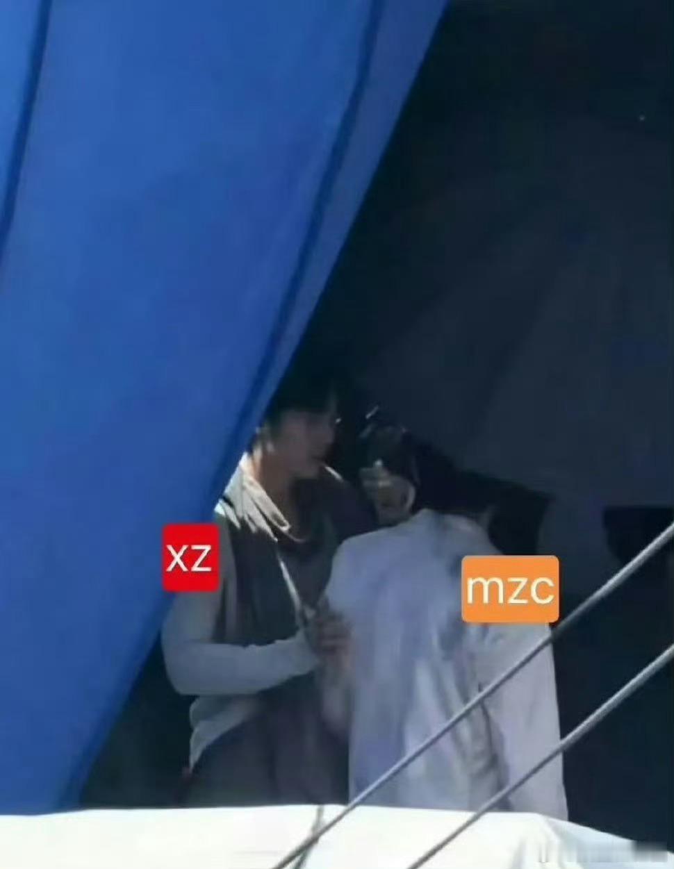肖战穆祉丞拍摄路透 意想不到的同框来了，肖战穆祉丞拍摄路透曝光，适配度超出预期。