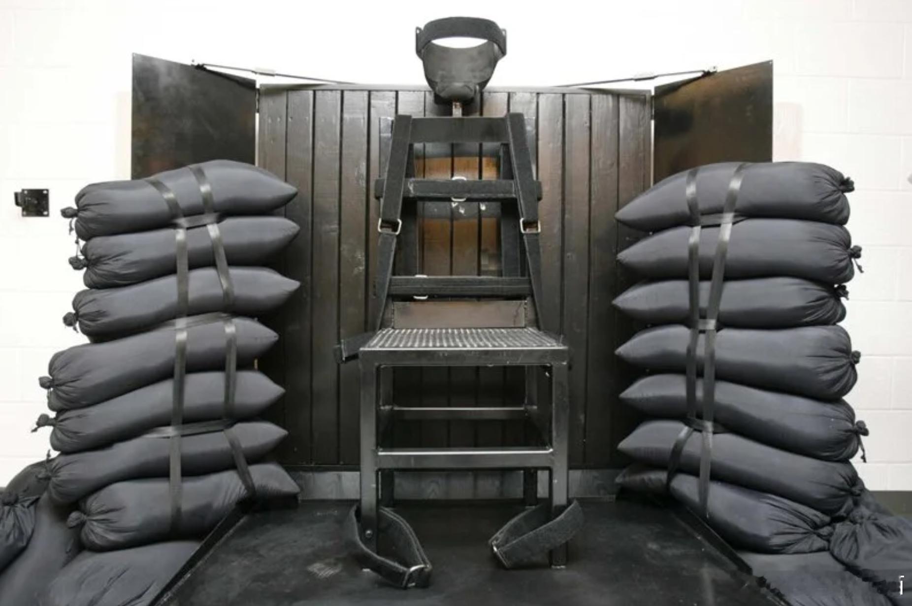 重启联邦死刑还不够？特朗普政府拟增加枪决、电椅，“氮气窒息”也纳入备选海外新鲜事