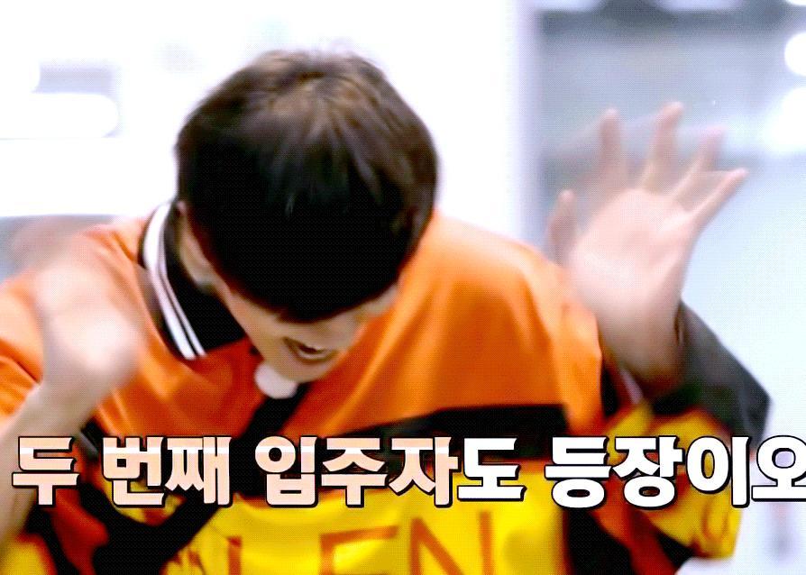 #朴灿烈[超话]#190211 + 190212 + 190213 EXO爬梯子