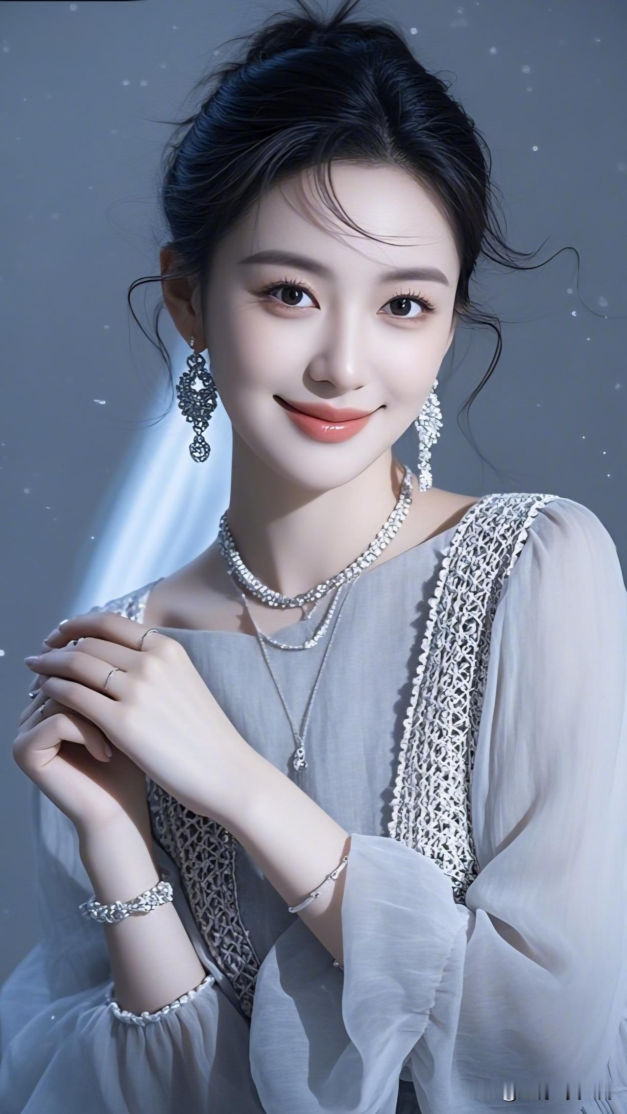 温柔优雅的气质女神，精致珠宝点缀，散发迷人魅力。什么样的女人让男人看了就心动