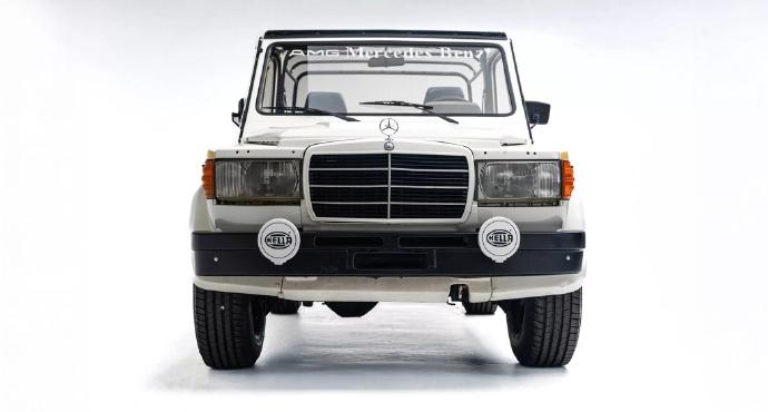 AMG+G 硬核的溯源
初代AMG G级改装神作，1983年的300 GD。
它