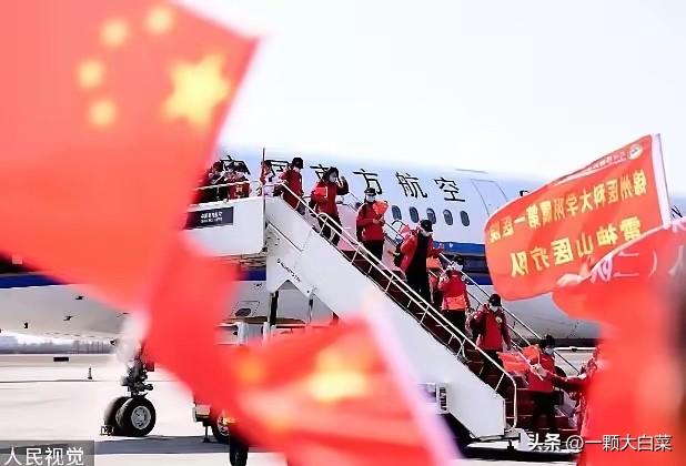 此次中东撤侨，中国要求台湾同胞出示台胞证才能协助撤离，岛内部分人表示不满，但他们