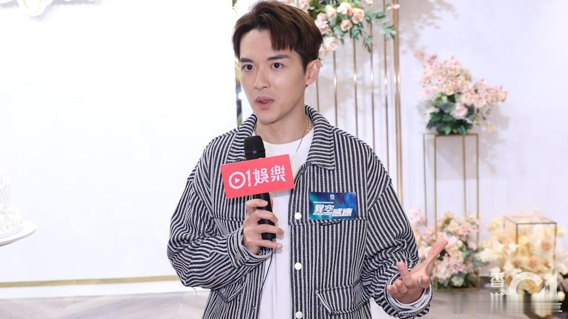 阮浩棕今晚（25/11）現身尖沙咀出席無綫新劇《異空感應》首播宴。阮浩棕受訪時表
