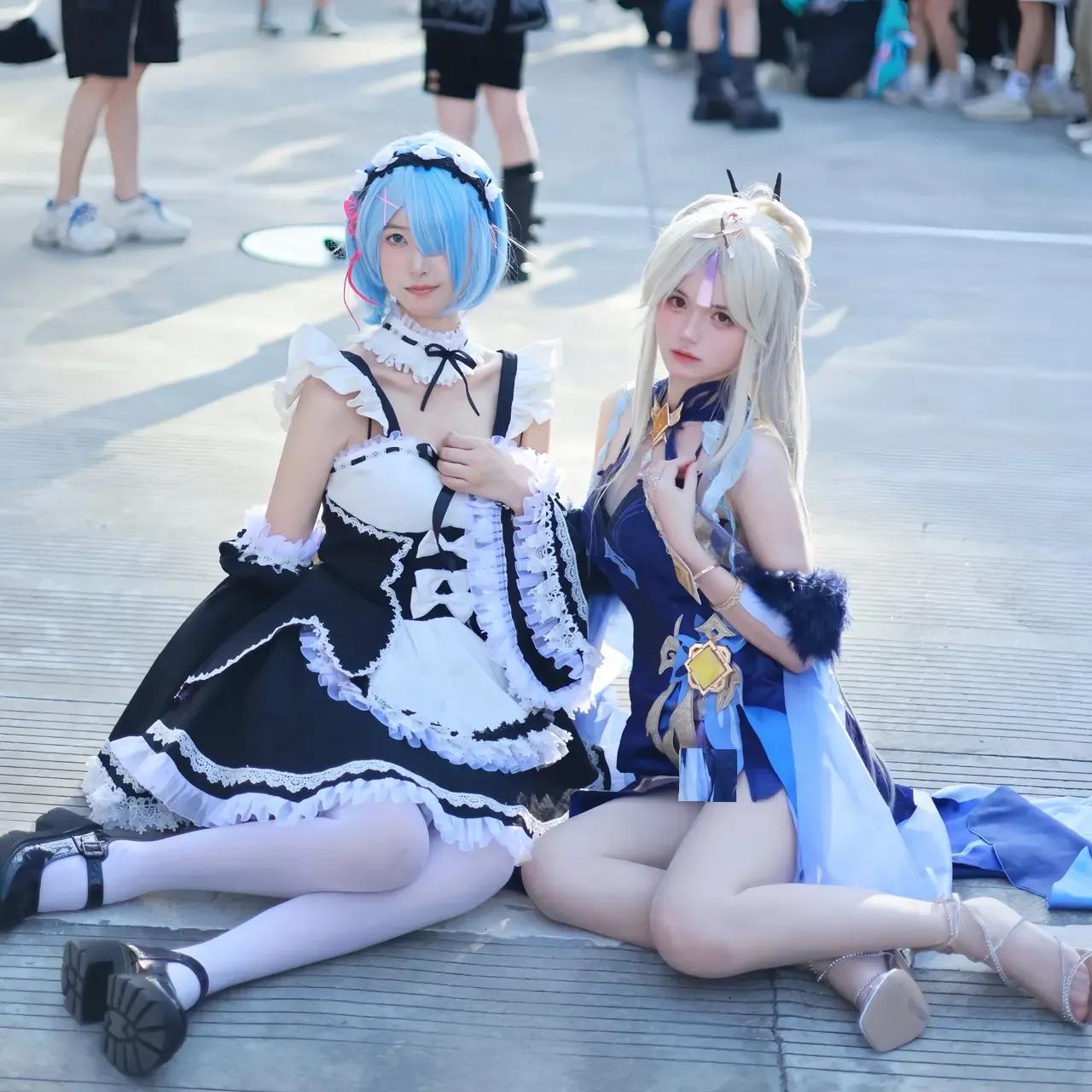 璃月老板和她的仙女秘书!  