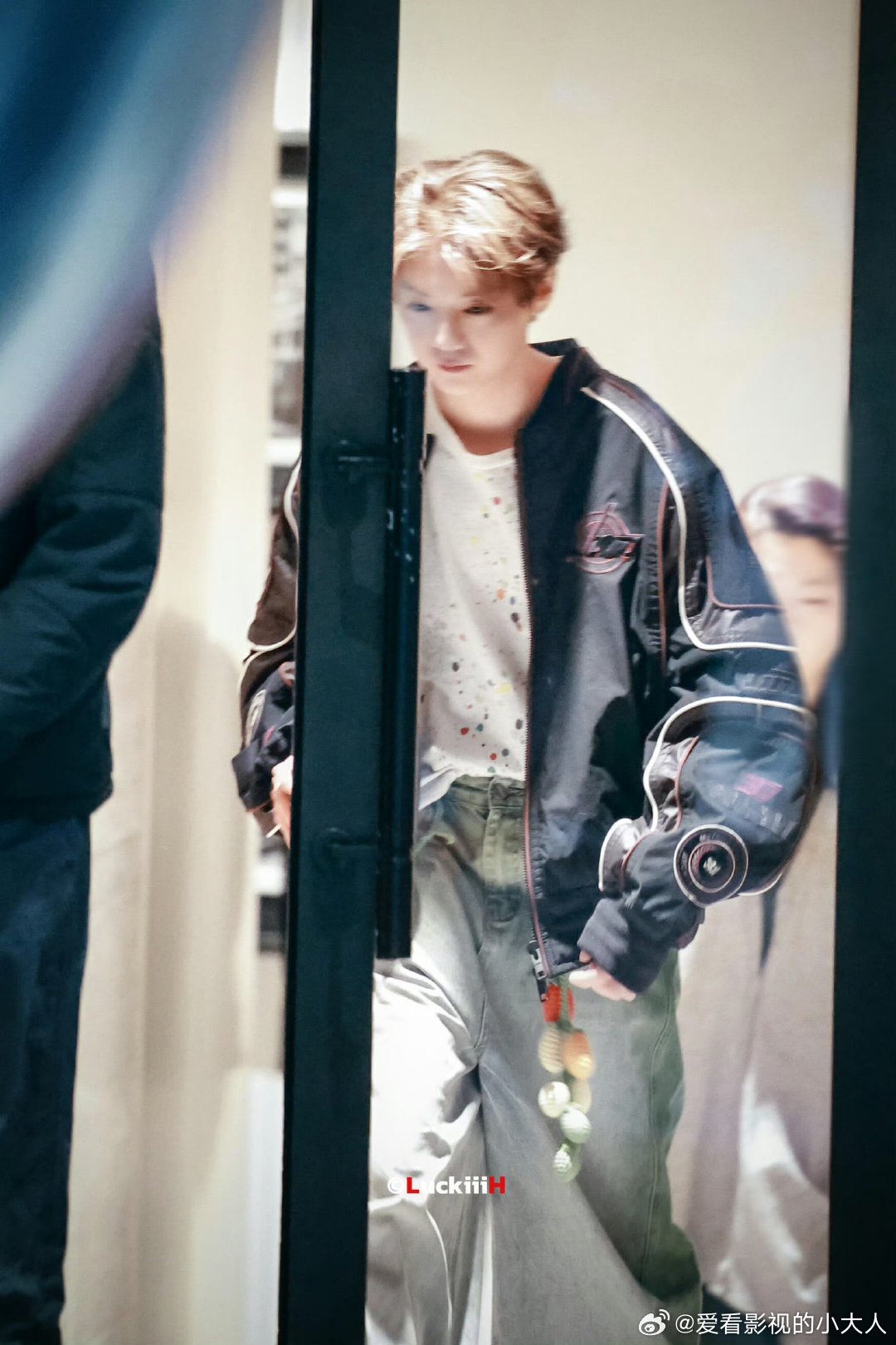 鹿晗青春感哈哈哈哈哈6每季都有新笑点 期待期待哈哈哈哈哈6 