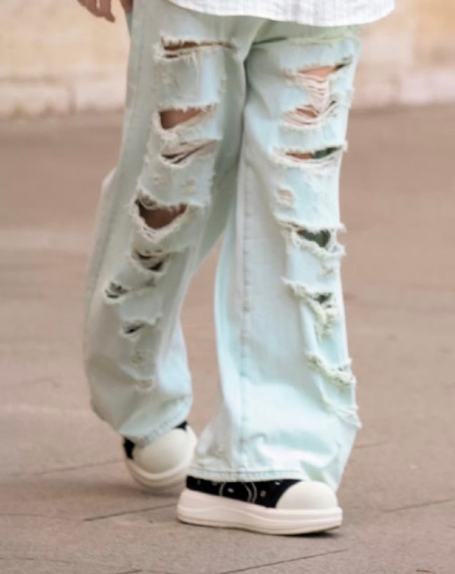 大哥哥泥好娇俏的姿势 