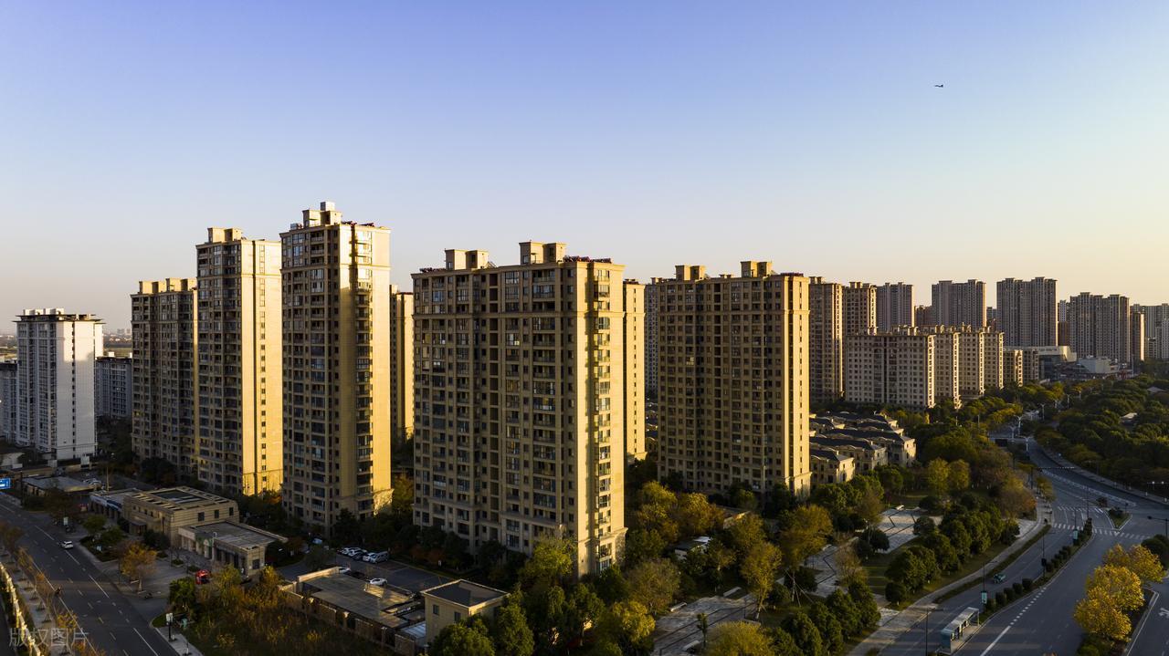 购房市场出现重大利好，你买房国家帮你交利息。这是怎么一回事呢？

财政部、央行、