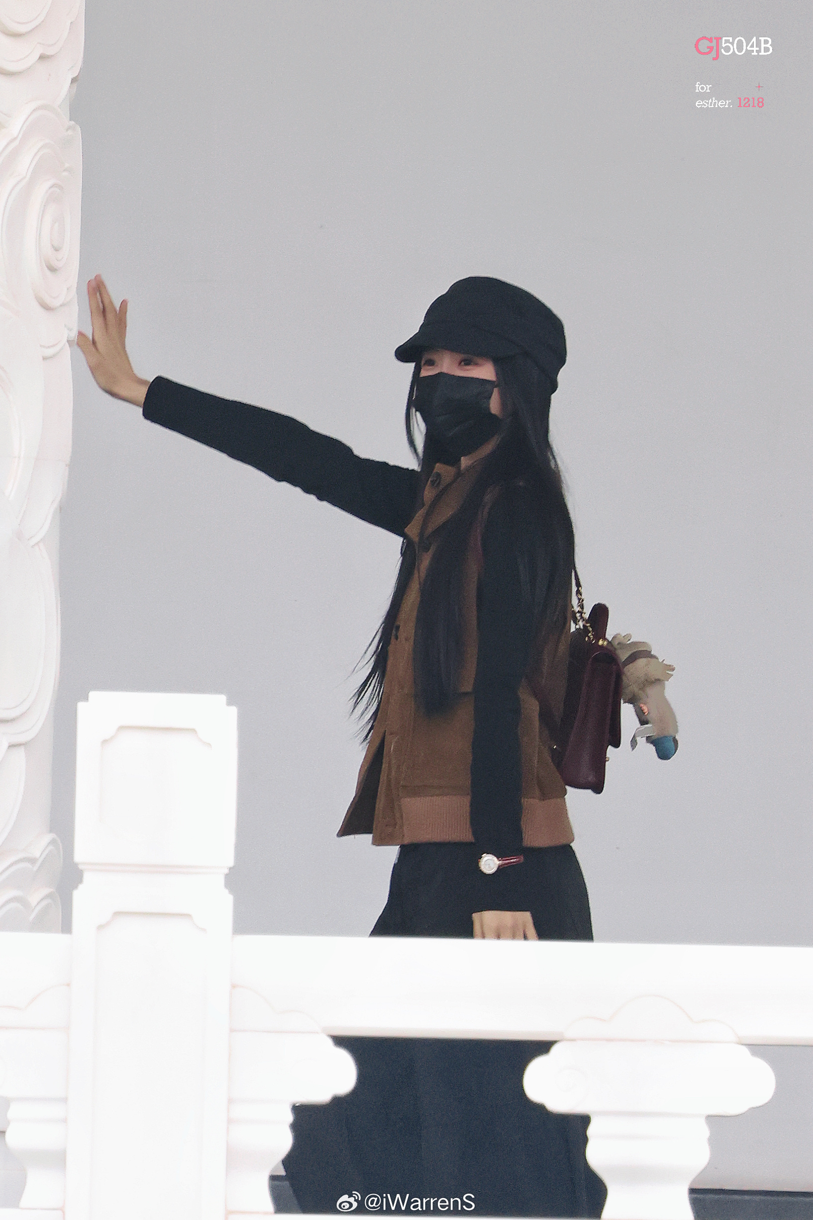 虞书欣出发Redgala路透来啦！虞书欣棕色马甲look太漂亮了吧！