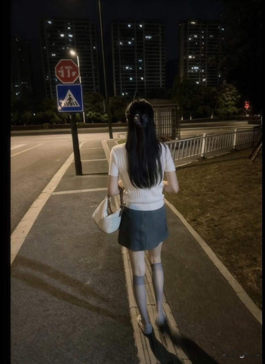 灰丝有气质