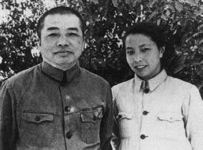 1967年8月11日，浦安修看到了她最不想看到的一幕：彭德怀衣貌全非，而且两个人