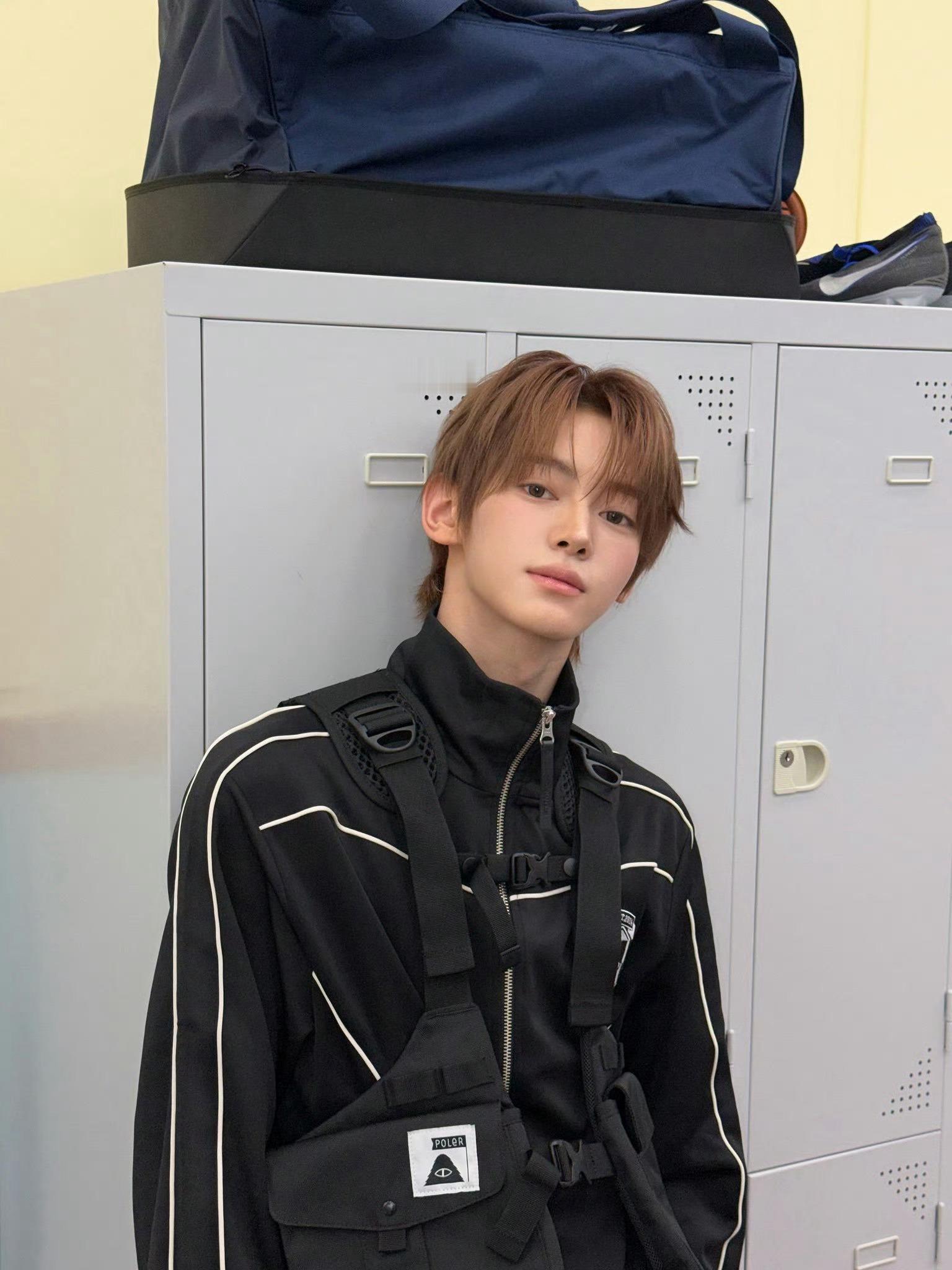 那个近视一千度的神枪手韩振🔫韩振射击造型