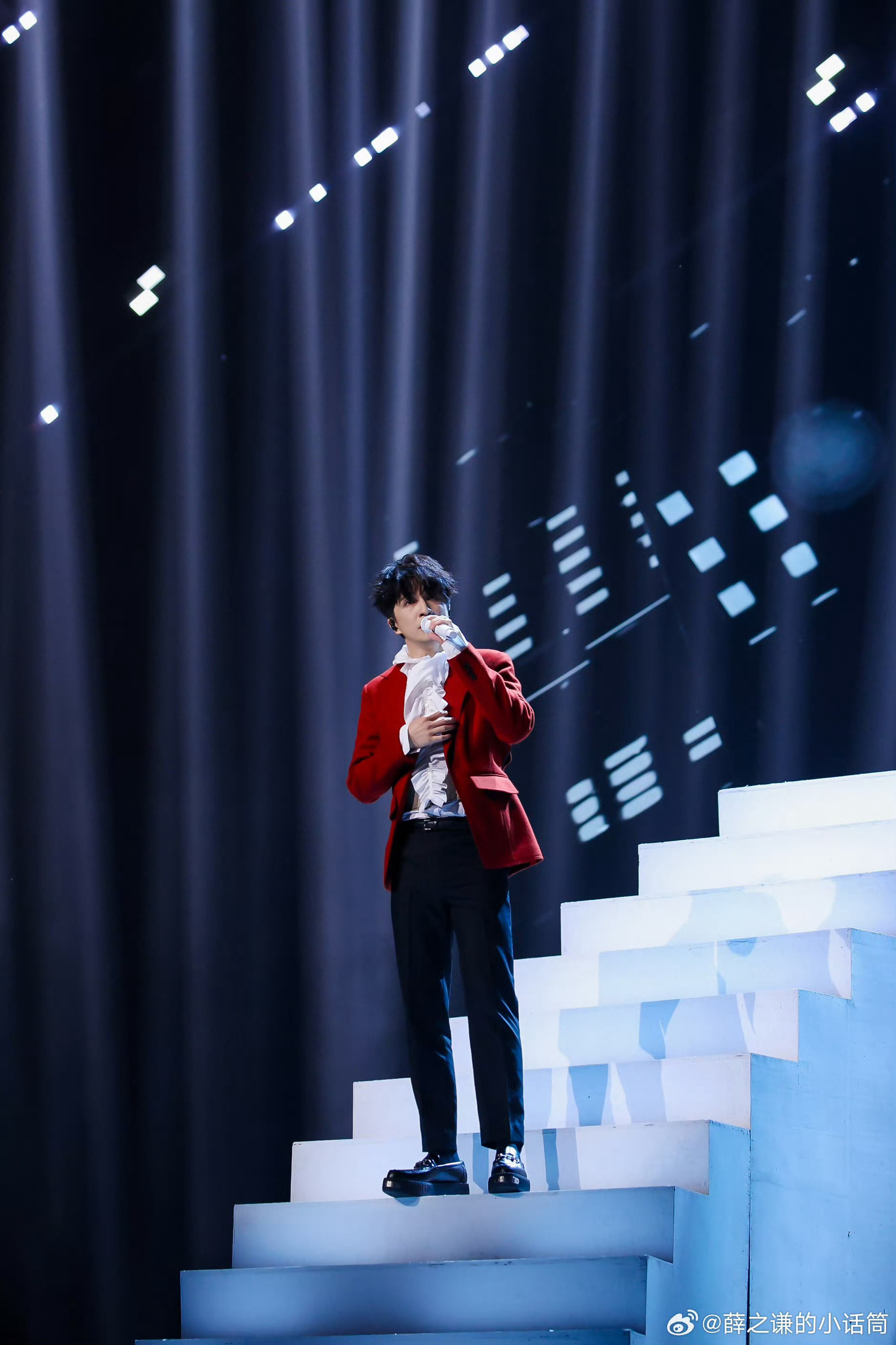 在广州一抬头就能看到薛之谦广州全城被薛之谦「万兽之王」巡演刷屏！北京路、正佳、珠