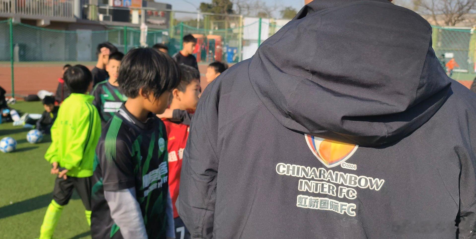 贾天宁的进球分析  鱼念成蝶  在我小时候训练的场地，遇见了我以前带过的队员，带