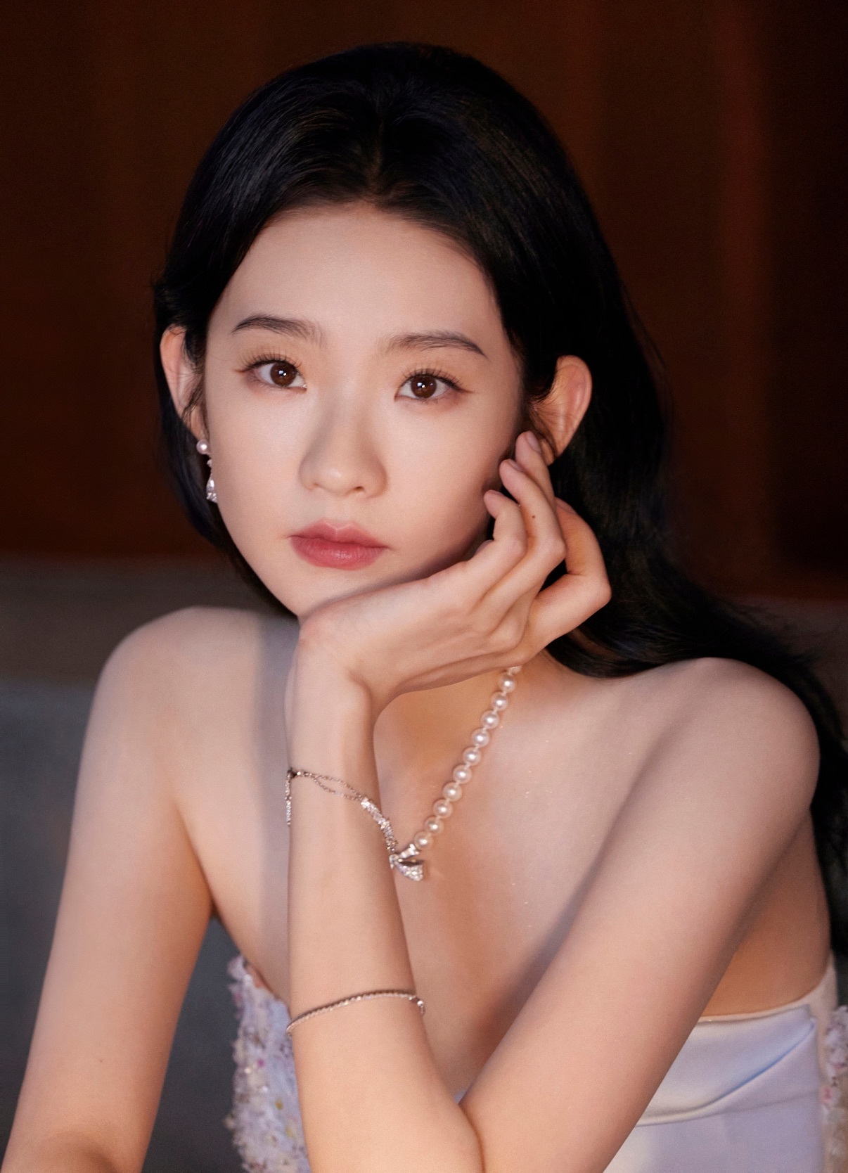 张艺凡唯一00后的含金量 从众多角色中脱颖而出，成为00后的独苗，这比单纯说年轻