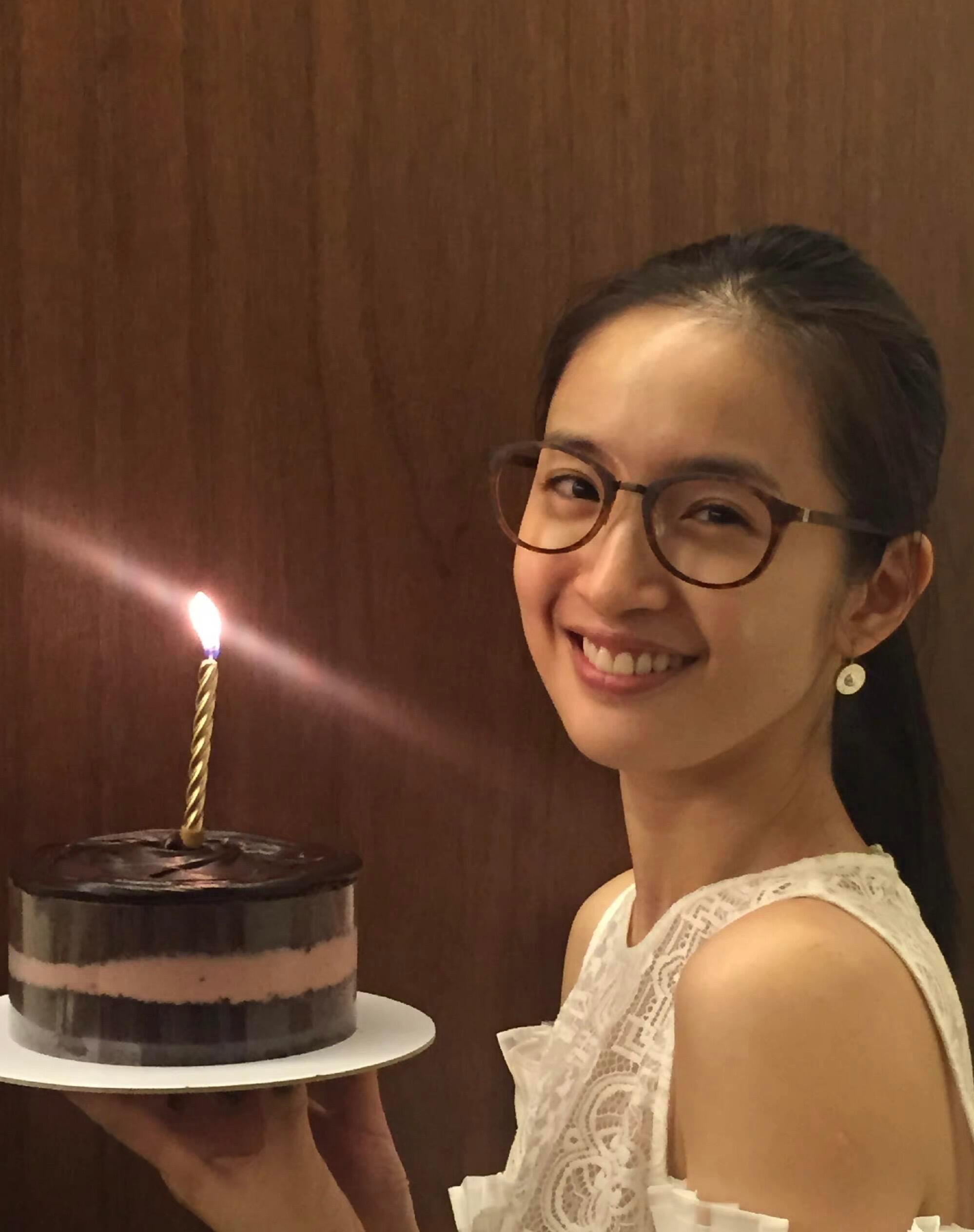 林依晨和女儿同一天生日哈哈哈，自拍🤳🏻梦回湘琴母女同一天生日🥰真好～～ ​