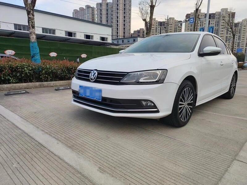 五一，我驾驶着速腾从宜昌出发，前往被CNN评为“中国最美仙境”的湖北恩施。在蜿蜒