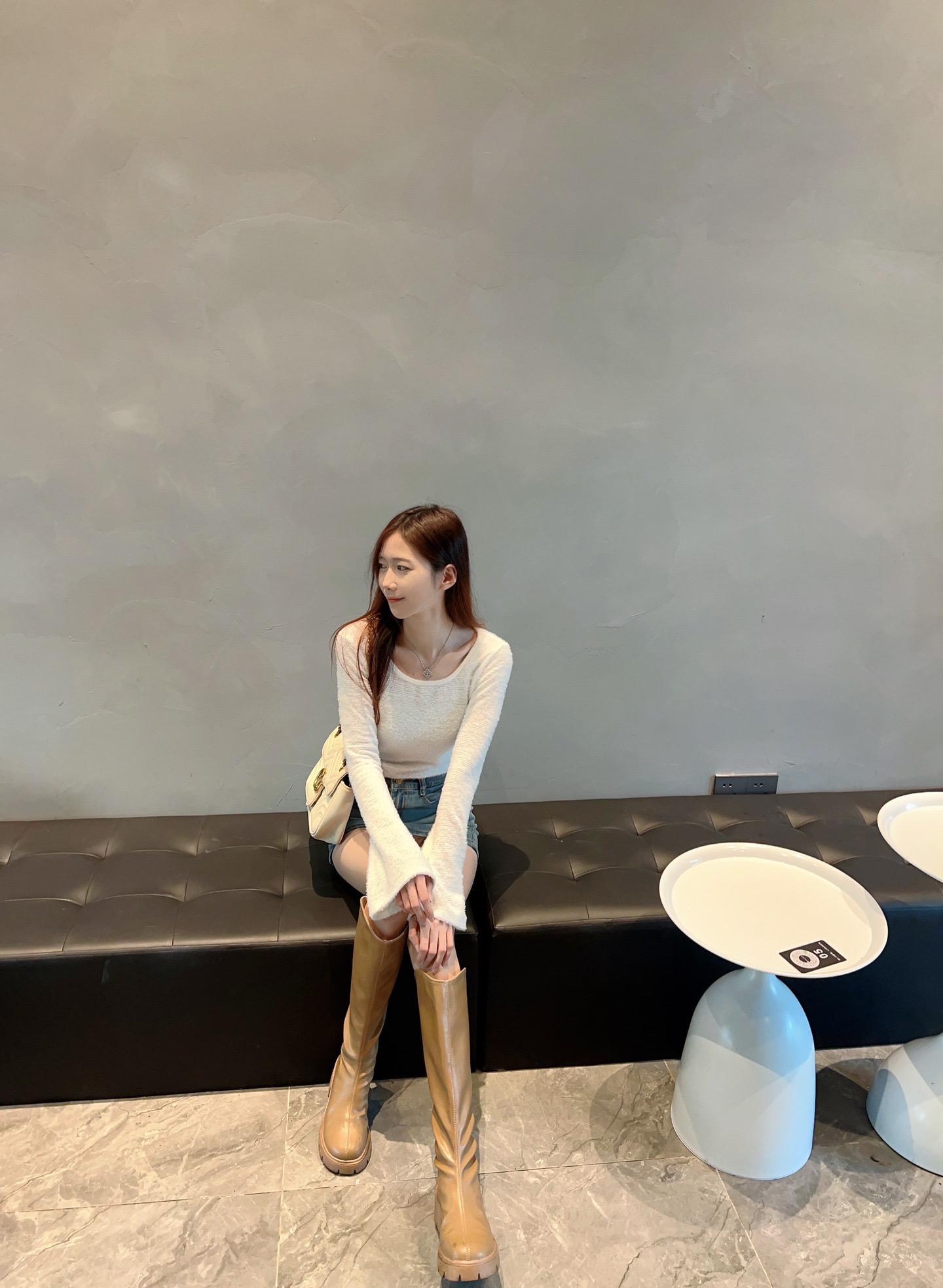 别提以前那个我了，我不太记得 也不太喜欢