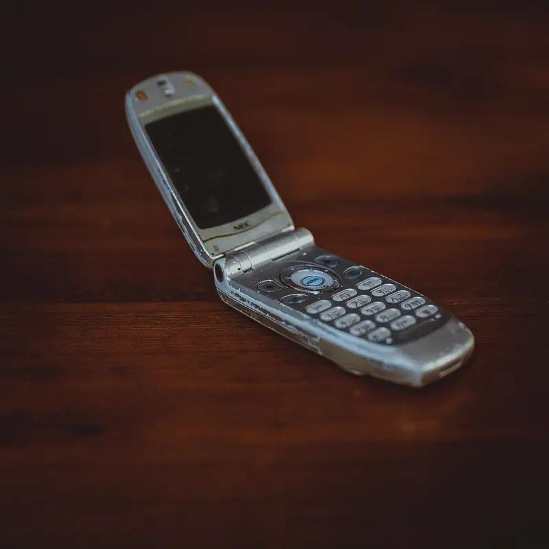 最近网上流传“1吨旧手机能提炼200克黄金，净赚十几万”，这让不少人蠢蠢欲动。其