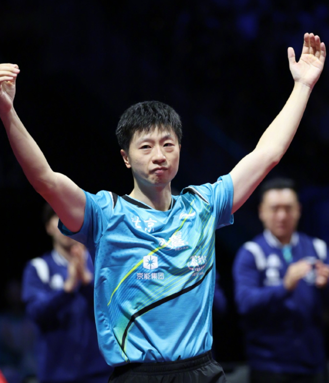 这也是马龙获得的第5枚全运会金牌，填补了职业生涯唯一空缺的金牌！37岁的马龙第六