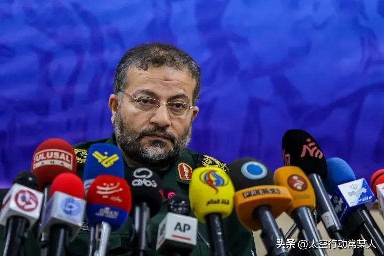 彻底疯了！美以伊互炸能源设施，全球都在为他们买单！
 
今天下午国际热搜彻底炸锅